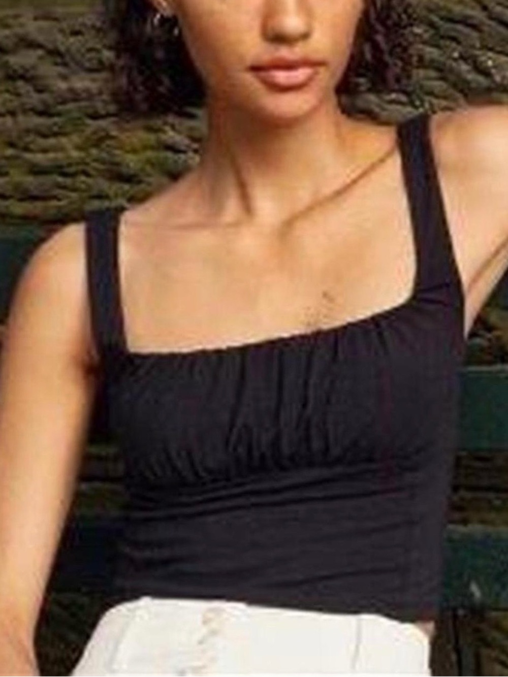 Aritzia Wilfred Free black cropped tank top
